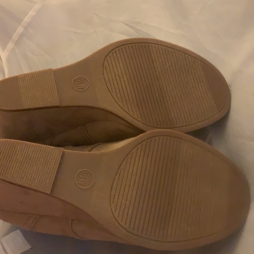Women’s 6.5W Brown Suede Wedge Booties NEW - Picture 5 of 7